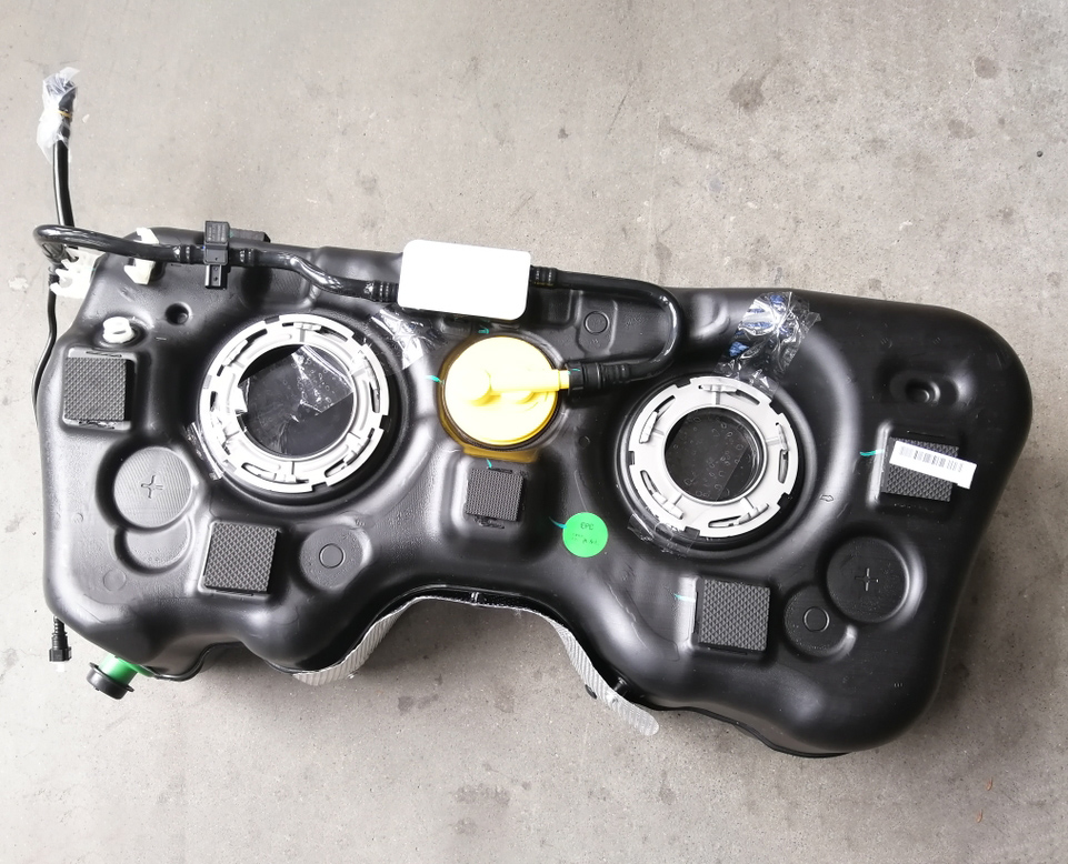 吉利國(guó)六油箱